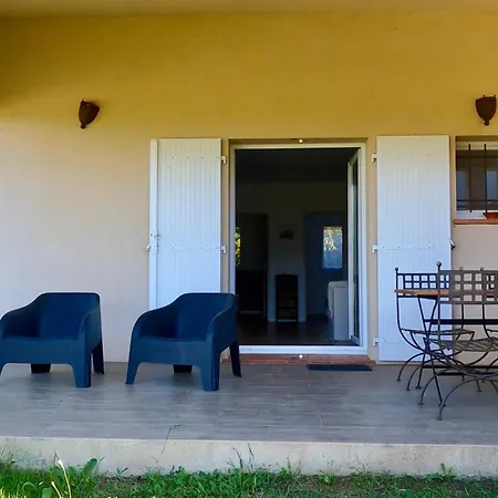 Avec Jardin Entre Porto-vecchio Et Figari - Casa Mattiste アパート