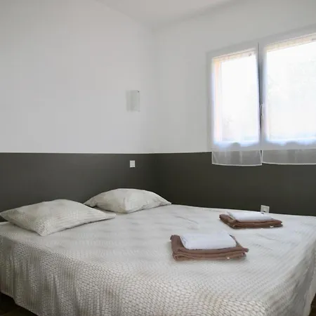 Avec Jardin Entre Porto-vecchio Et Figari - Casa Mattiste