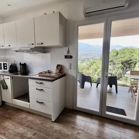 Avec Jardin Entre Porto-vecchio Et Figari - Casa Mattiste