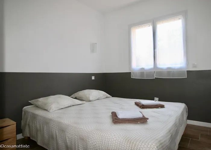 Avec Jardin Entre Porto-vecchio Et Figari - Casa Mattiste